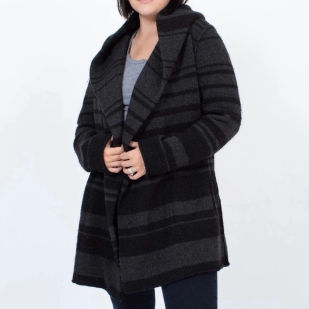 Vince wool yak Striped Hooded Cardigan Sweater Size Small oversized thick knit